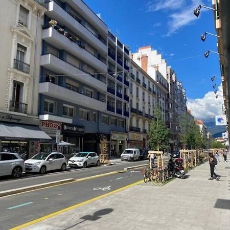 Le Zen Appartement Balneo Гренобль Екстер'єр фото